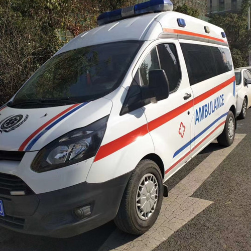 雨湖品质救护车出租,为您的健康出行负责